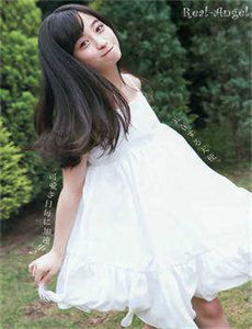 关晓彤被r小黄文,打扑克不盖被子的视频